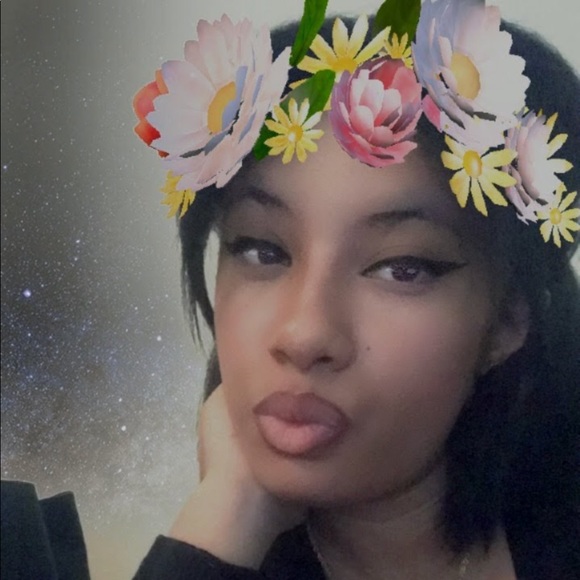 Meet your Posher, Elizabeth - Picture 1 of 1